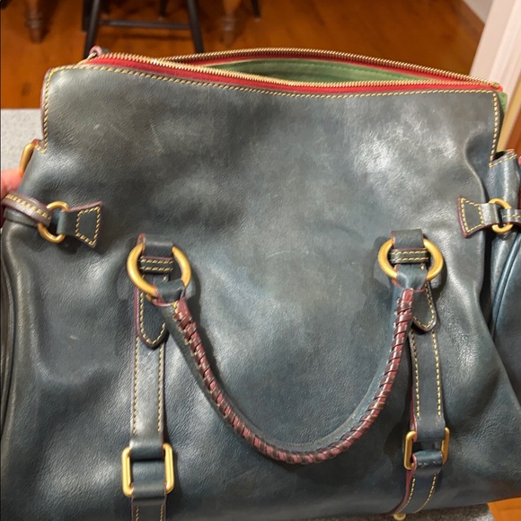 Dooney and Bourke Handbag! - Picture 5 of 8